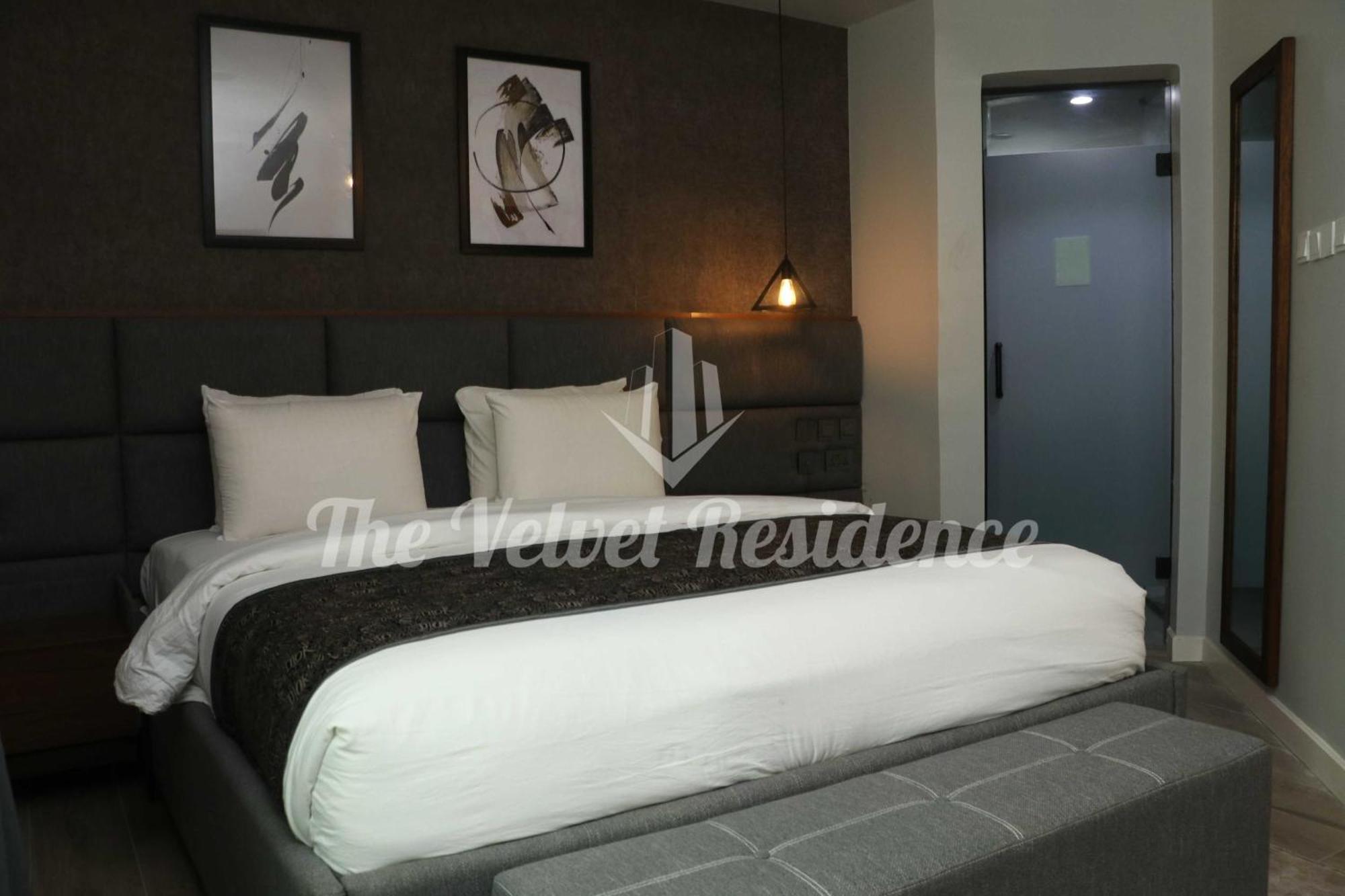 The Velvet Residence Abuja Exterior foto
